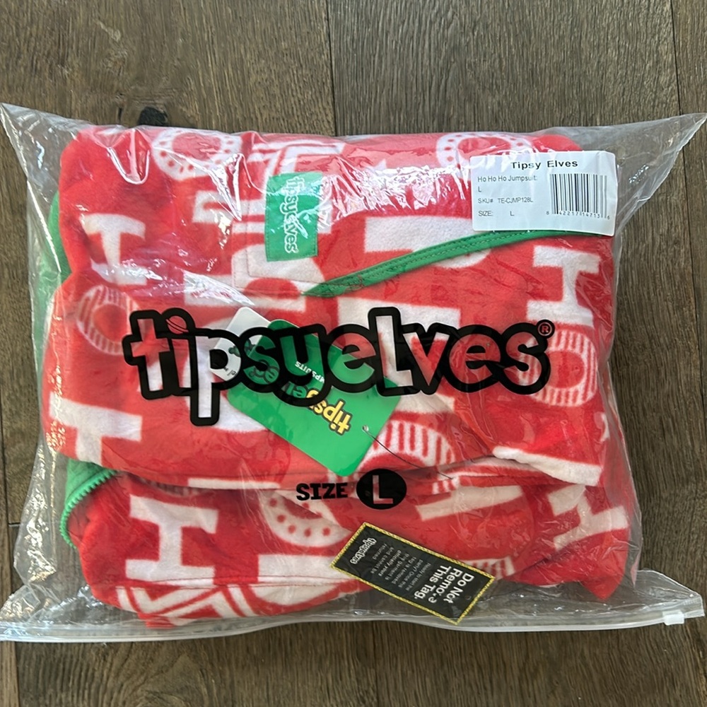 NEW🎅🏼 Adult Unisex Tipsy Elves Ho Ho Ho Christmas Jumpsuit Holiday Onesie - Picture 3 of 11